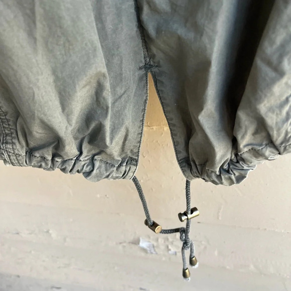 Levis Jacket Womens Medium Gray Field Utility Hooded Full Zip Safari Minimalist - Picture 7 of 10